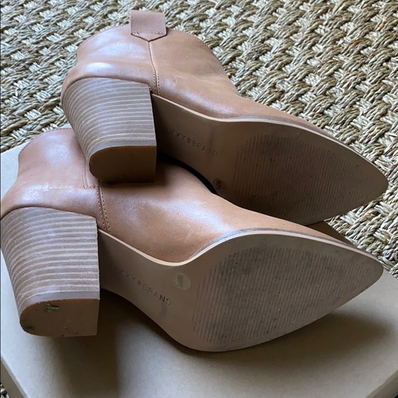 LUCKY Brand Women’s tan boots - Picture 4 of 4